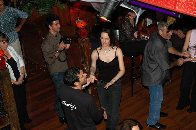 min 2005 11 06 sharkys 168